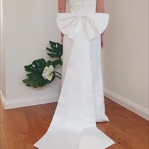 Long train bridal bow (used one time)